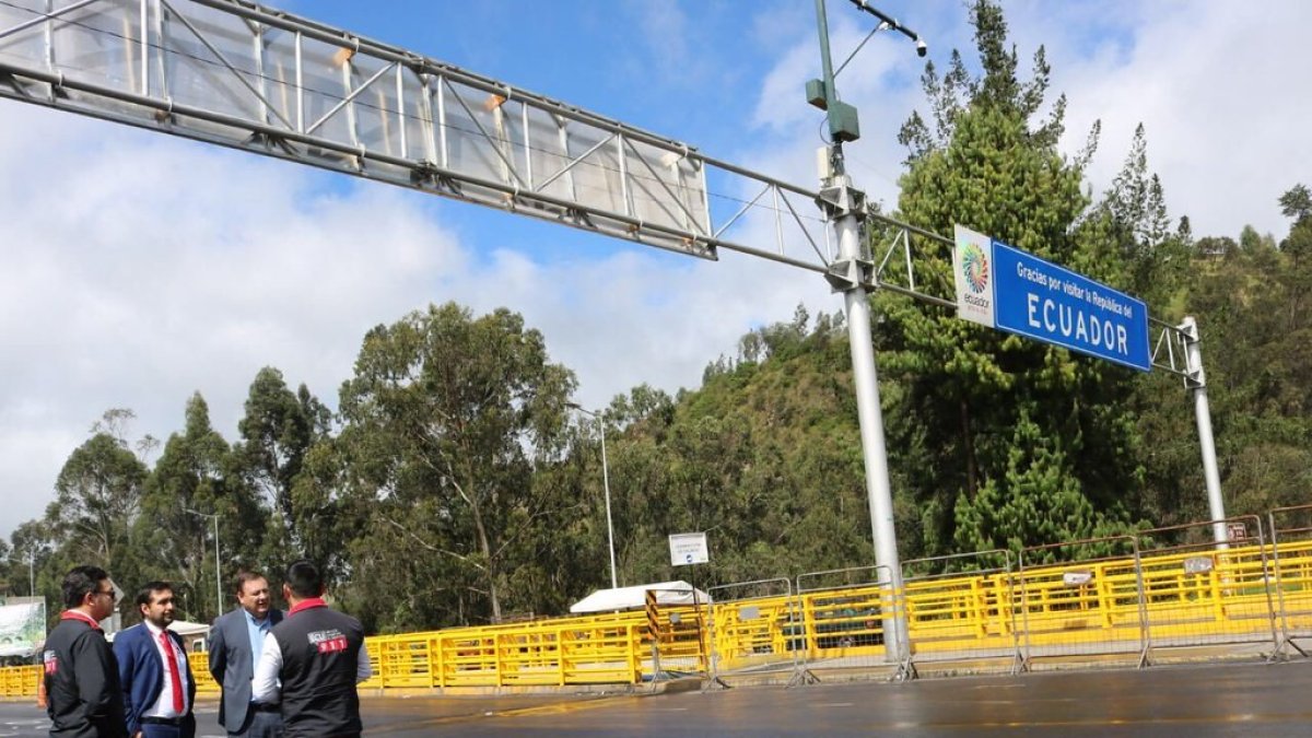 Tres asambleístas de Imbabura, Carchi y Sucumbíos solicitaron a Noboa que establezca el diálogo bilateral con Colombia.