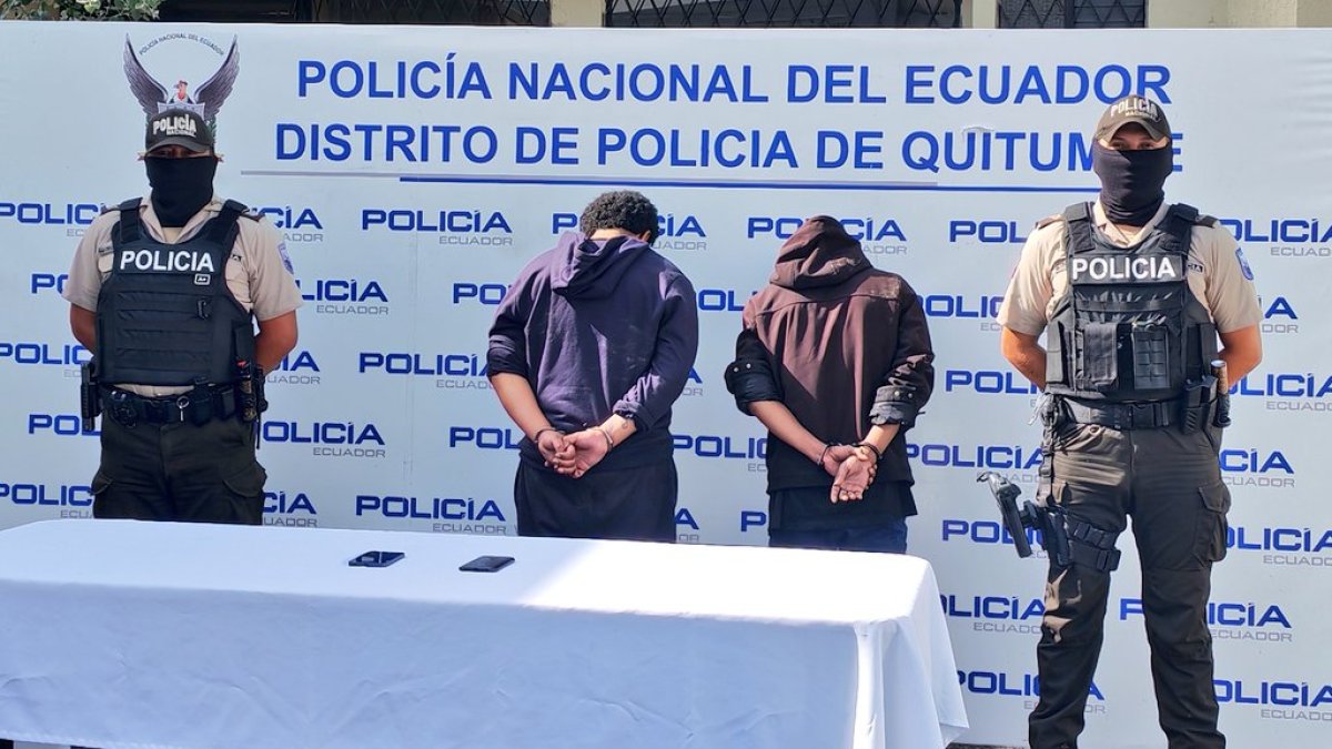 Policía Nacional liberó a una persona secuestrada y capturó a dos sospechosos tras una persecución en el sur de Quito.