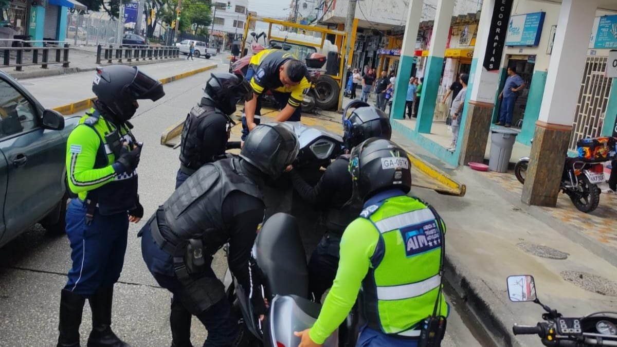 Agentes de control metropolitano fueron agredidos este miércoles 28.