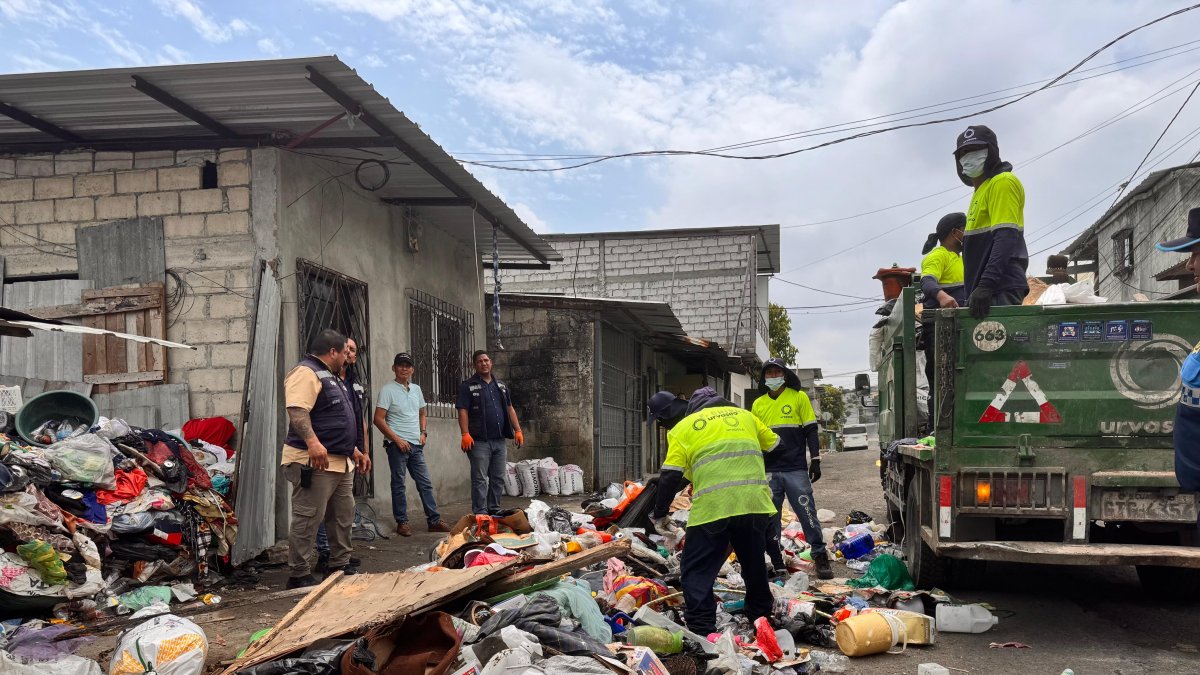 Retiran acumulación de basura