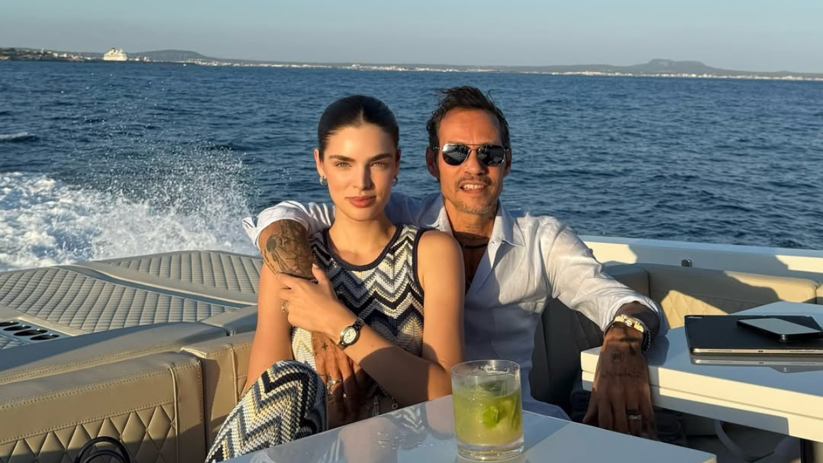 La modelo paraguaya Nadia Ferreira y el cantante Marc Anthony revelaron que esperan a su segundo hijo, coincidiendo con la celebración de su tercer aniversario.