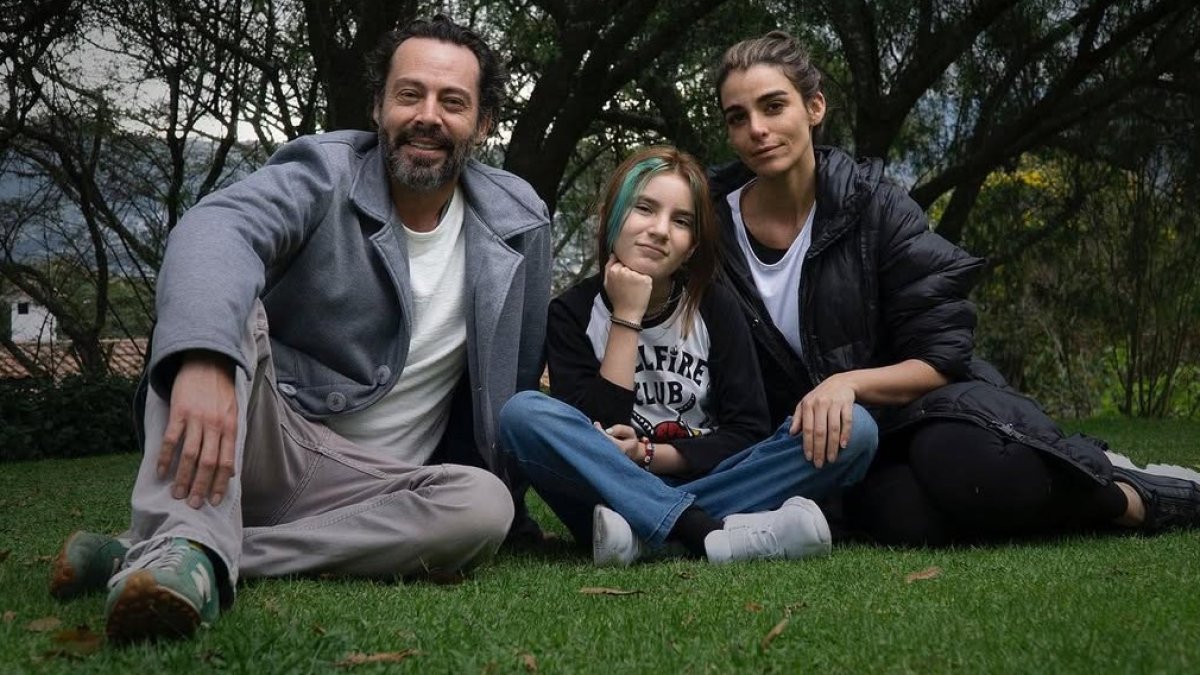 Elenco de Los ahogados, encabezado por Giovanna Andrade.