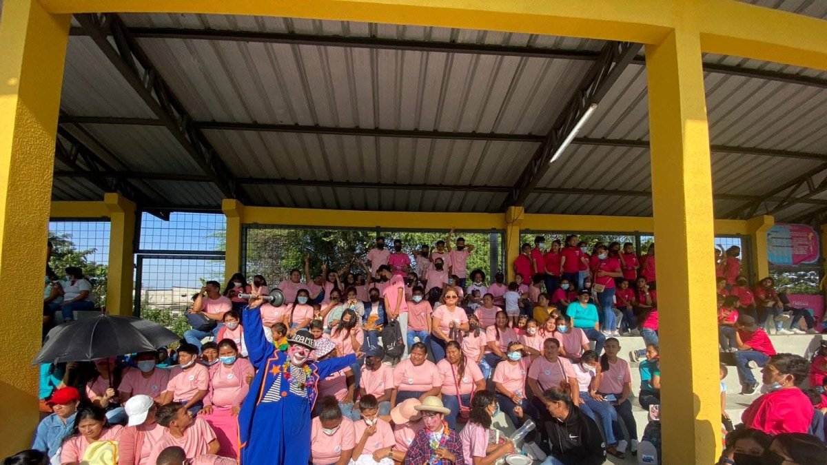 Artistas. William Alexander Gonzales Santos, conocido como el payaso Caramelo, es uno de los referentes del arte circense en el Ecuador.