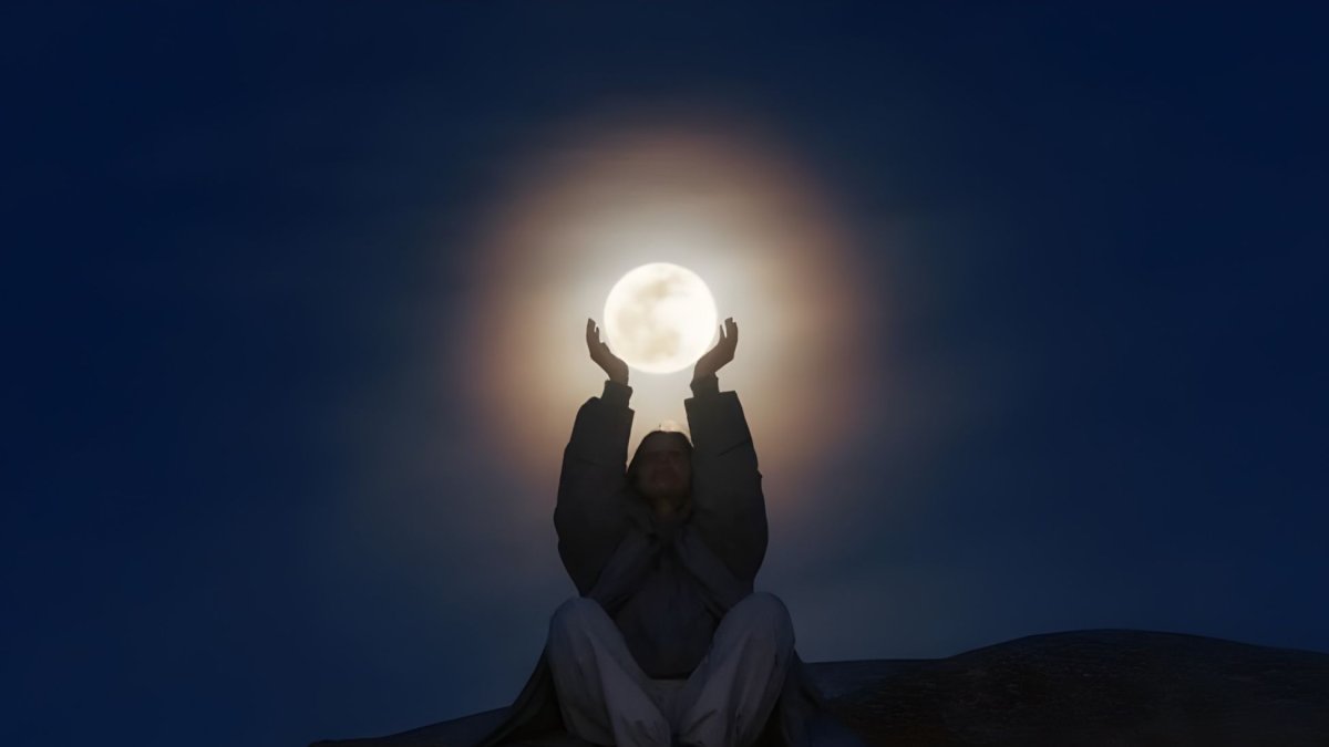 Ritual de la Luna de Nieve para propiciar el amor y la apertura emocional.