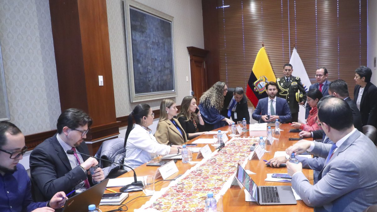 El CAL es presidido por Niels Olsen, titular de la Asamblea Nacional.