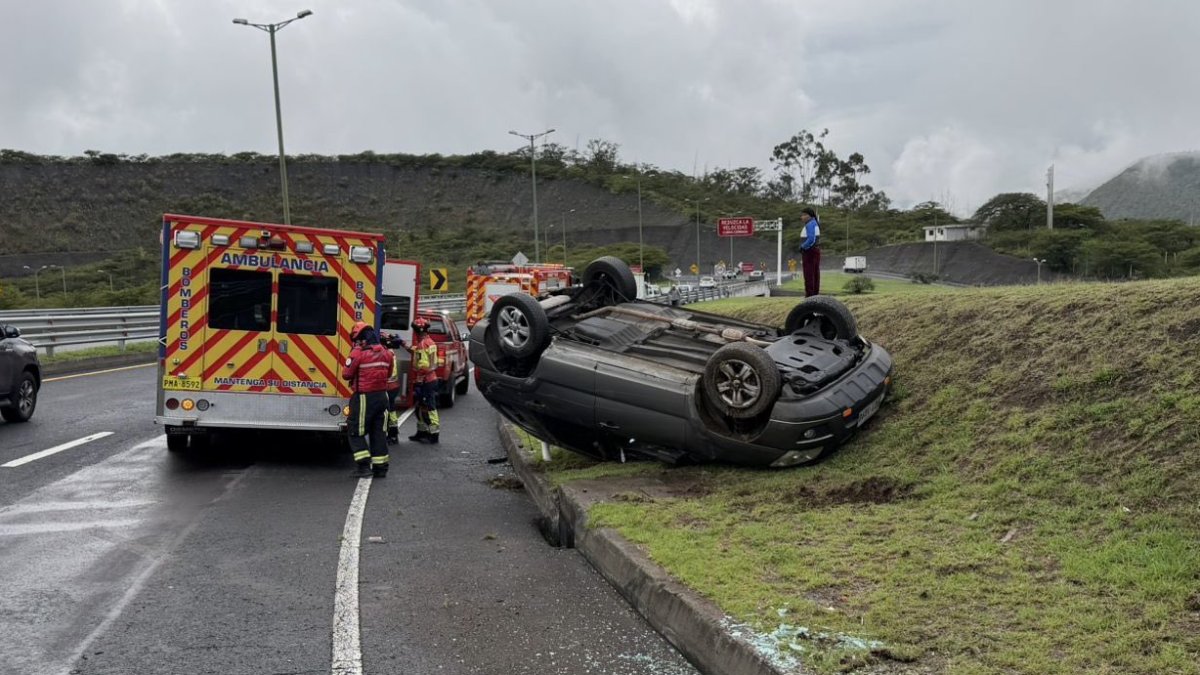 Este lunes 2 de febrero se registró un siniestro de tránsito en el Km. 5 de la vía a Collas.
