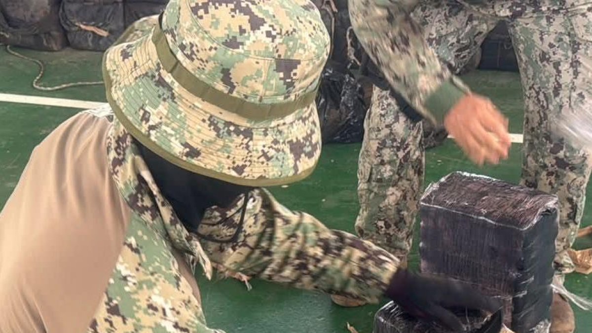 La  Armada decomisó 1.216 bloques de sustancias sujetas a fiscalización