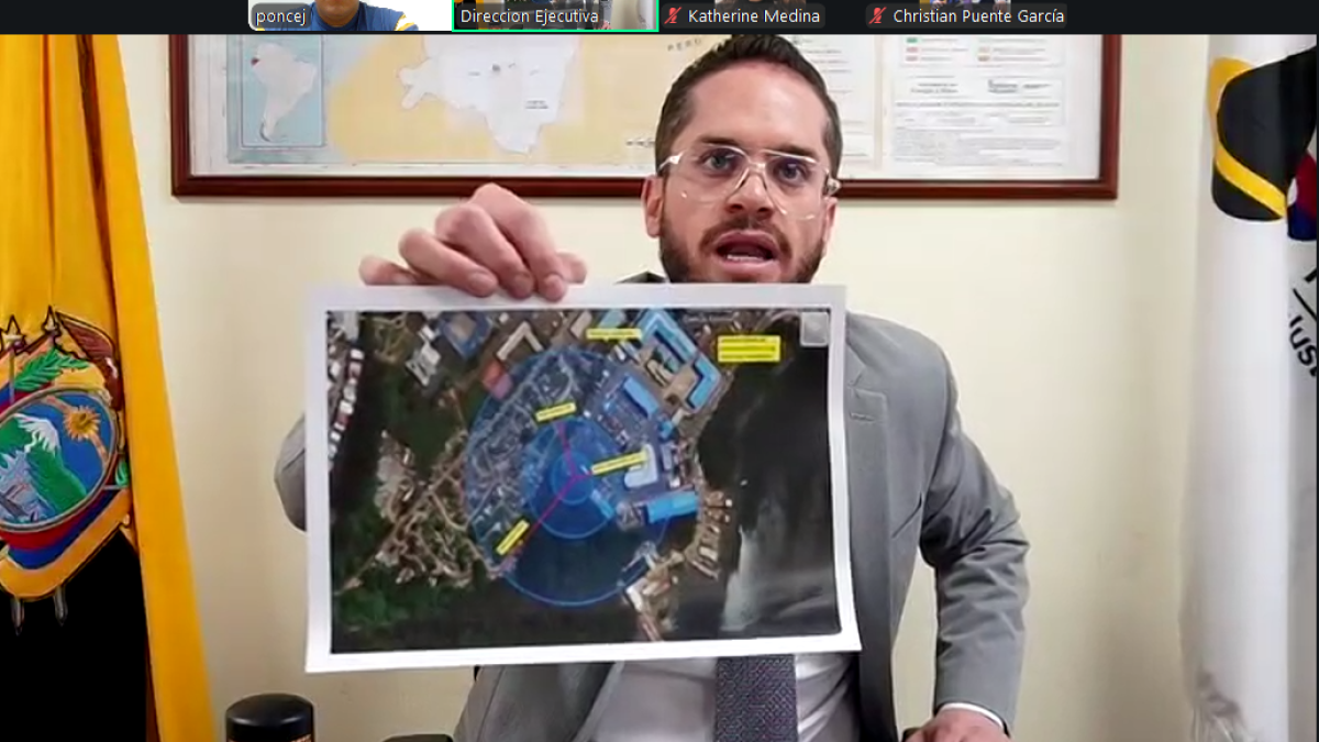 El director ejecutivo (E) mientras dialoga con EXPRESO.