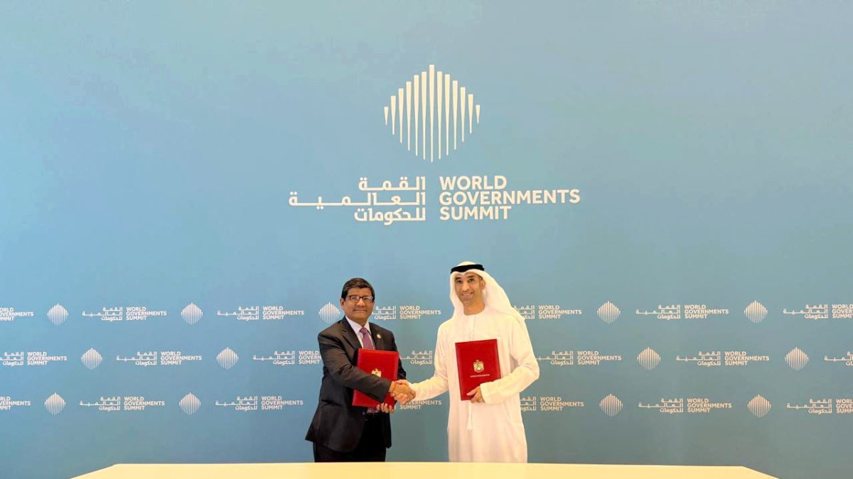 El ministro de Producción, Comercio Exterior e Inversiones, Luis Alberto Jaramillo, en el cierre de la negocición con Emiratos Árabes Unidos.