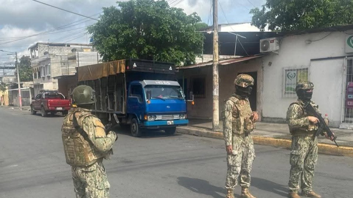 La organización Human Rights Watch señala que países de América Latina, como Ecuador, aplican políticas similares a las de Trump en sus territorios.