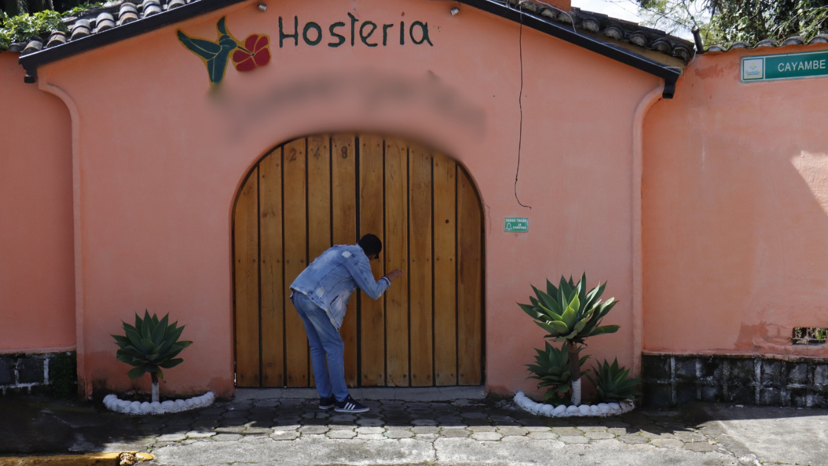 Un encargado de la hostería dijo que no había atención.
