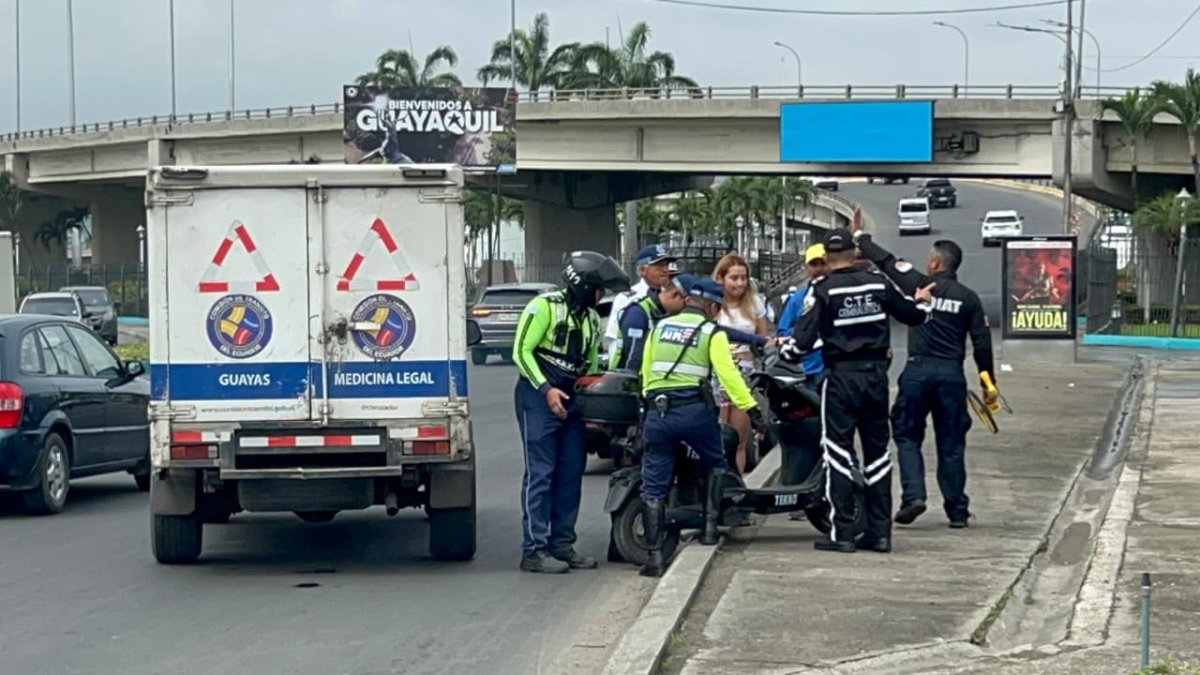 El ciudadano se movilizaba en un vehículo eléctrico. Hasta el lugar llegaron sus allegados.