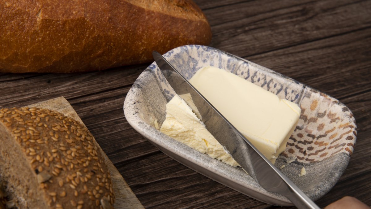 Estudios demuestran que reemplazar grasas saturadas por insaturadas reduce el riesgo de enfermedades cardíacas y mortalidad