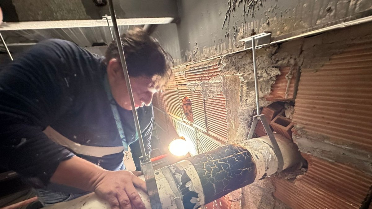 Daño estructural en el techo del hospital Monte Sinai causó caída de material sobre áreas de atención