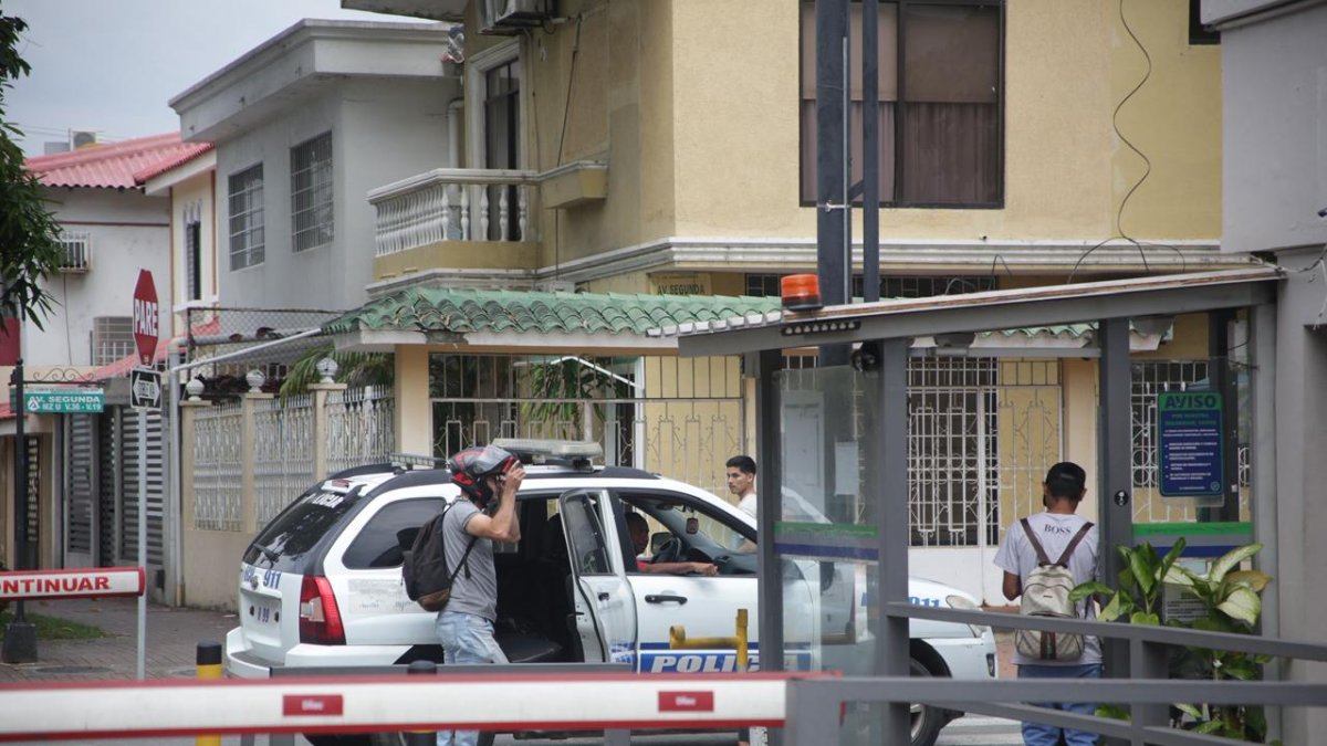 Hay preocupación entre los residentes de esta urbanización de Samborondón, debido al ingreso de los delincuentes, pese a las medidas de seguridad.