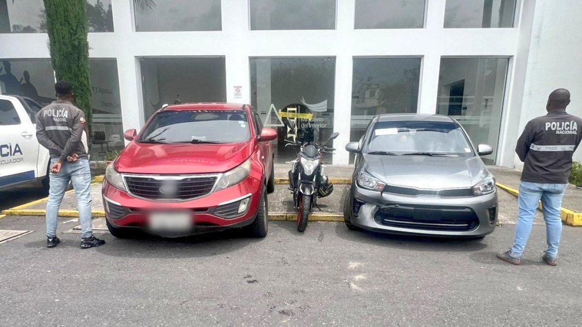 Como parte del operativos se recuperó vehículos reportados como robados.