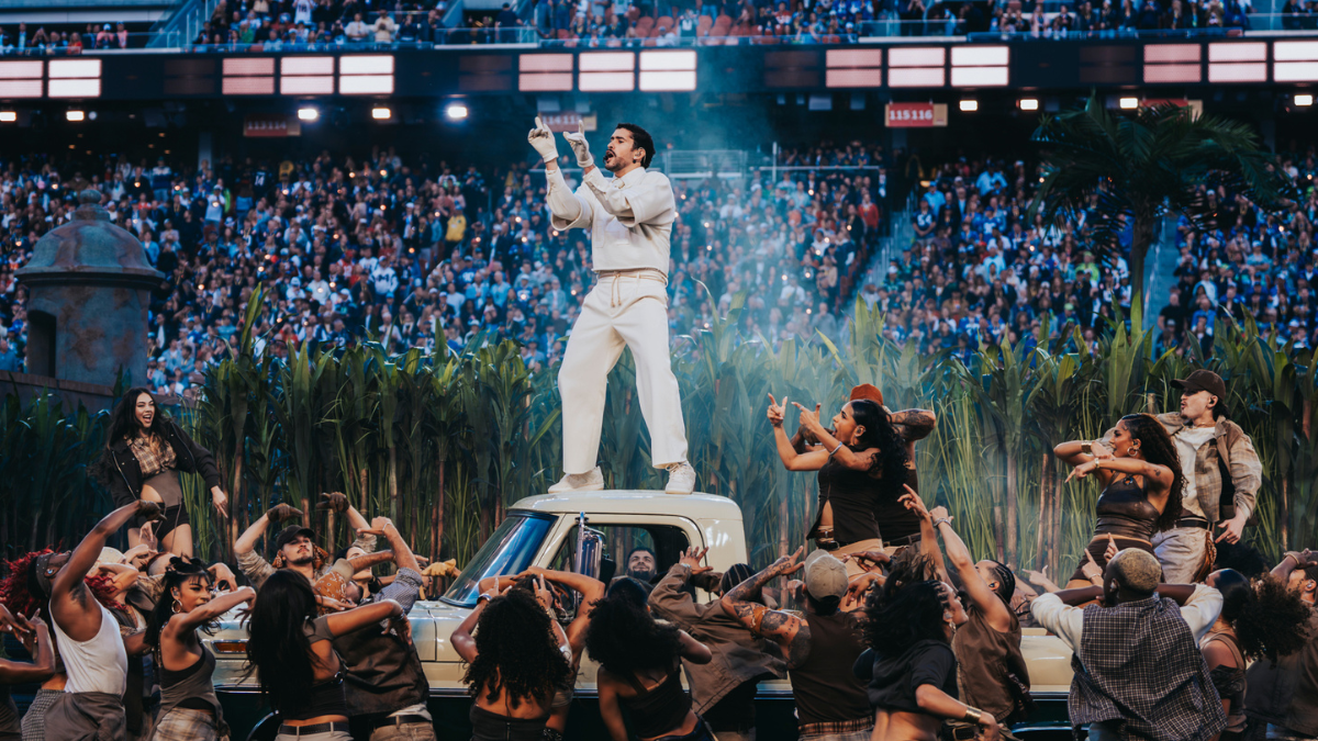 Especulaciones sobre la razón y reacciones políticas sobre la eliminación del contendio de Bad Bunny en su perfil de Instagram