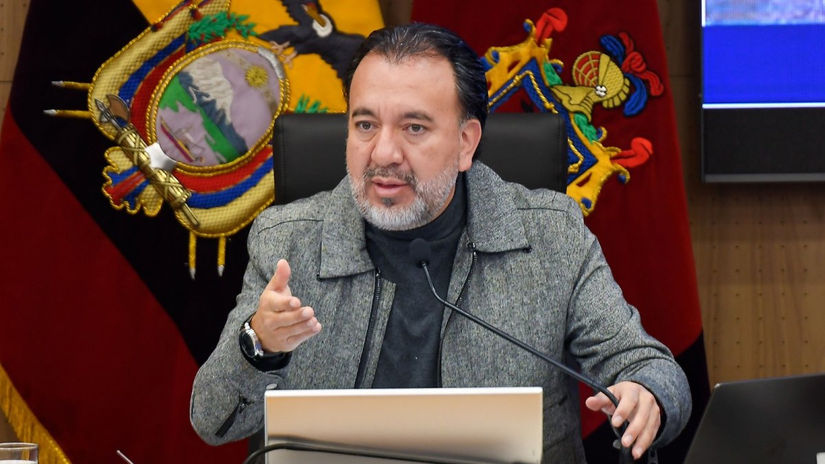 Referencia. El alcalde Pabel Muñoz cuestionó en su programa Frecuencia Quiteña la ley económica urgente del Ejecutivo, que limitaría presupuestos municipales.