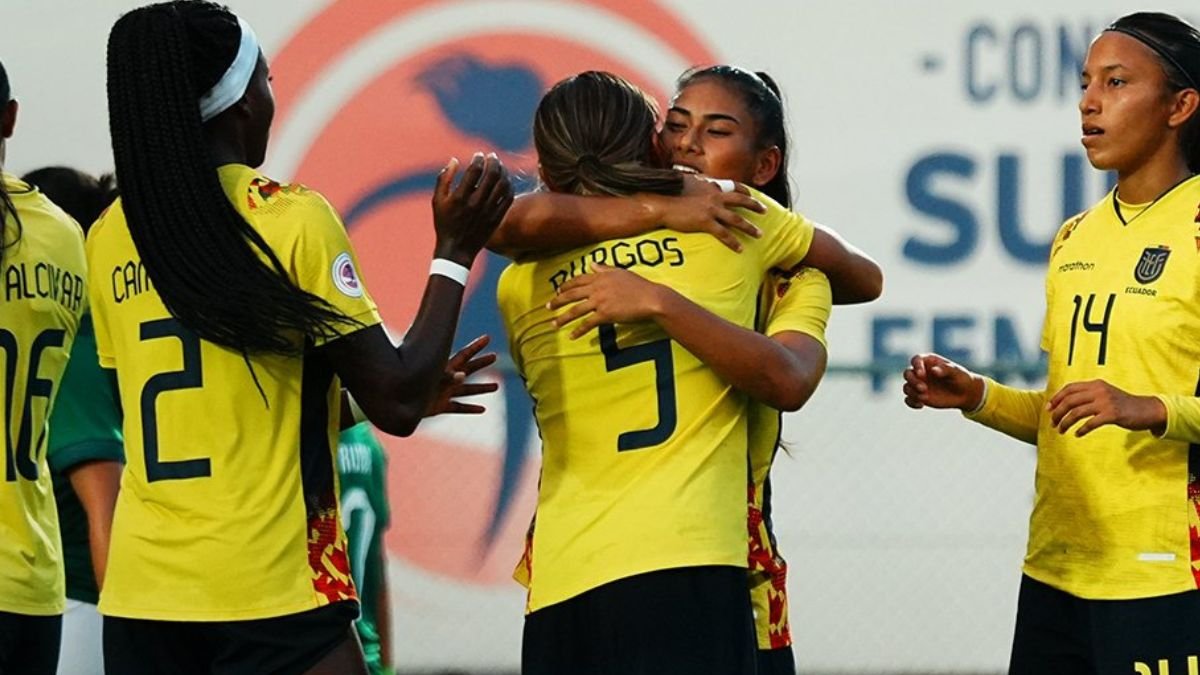 Ecuador goleó a Bolivia y va por la hazaña ante Perú en Paraguay.