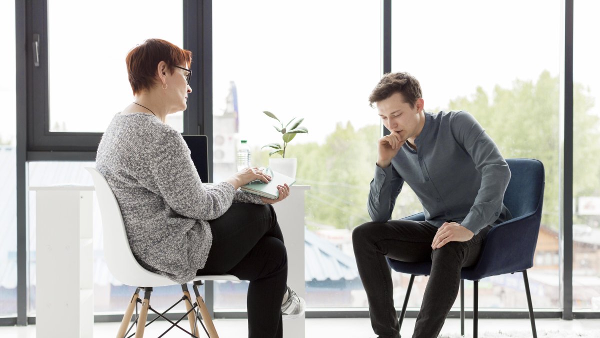 Si necesitas apoyo emocional pero no tienes los recursos suficientes, estas opciones pueden servir