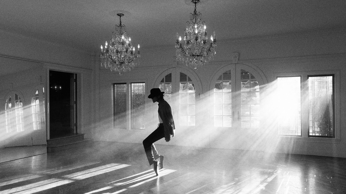 Jaafar Jackson en la galería de oficial de 