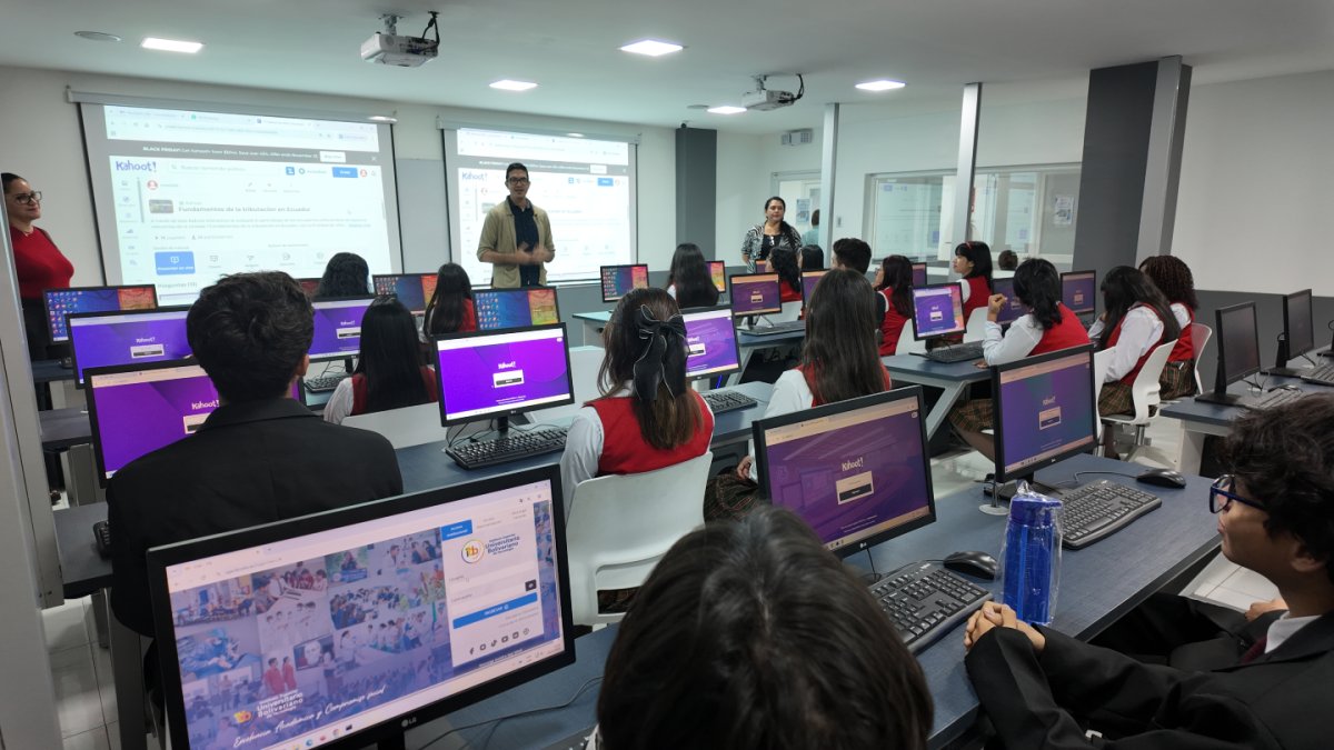 El Municipio de Guayaquil ha ofrecido becas para carreras de tercer nivel en el Instituto Superior Universitario Bolivariano de Tecnología (ITB).