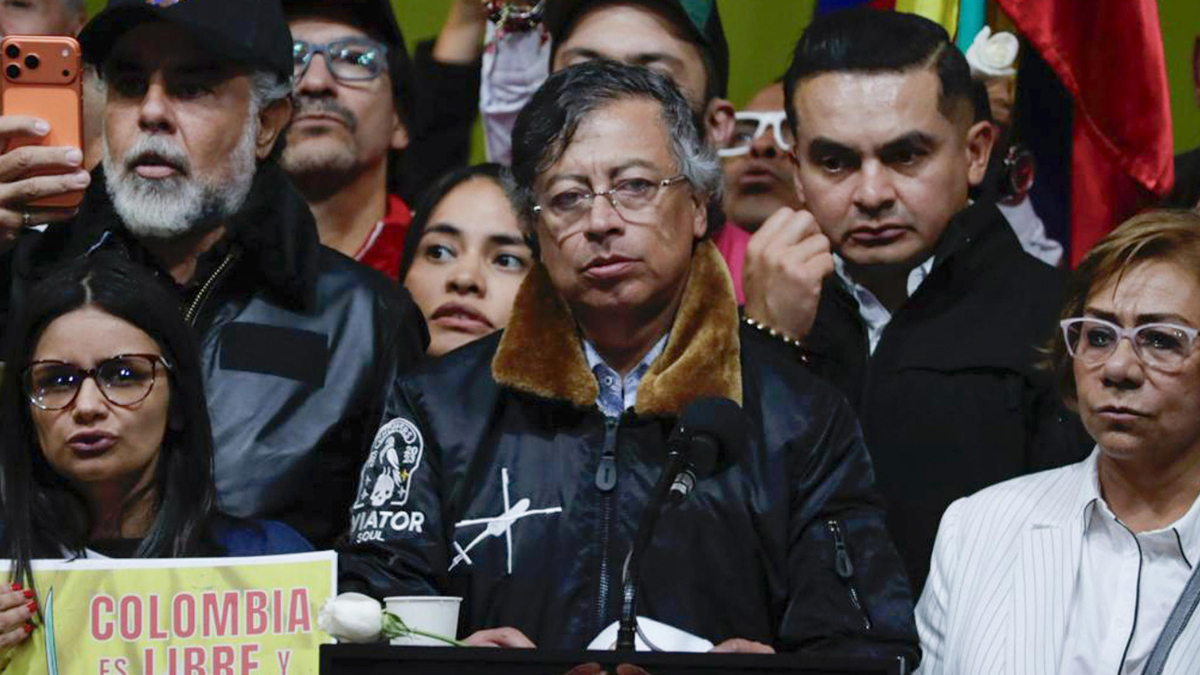 El presidente Gustavo Petro denunció un intento de asesinato y relató cómo logró escapar, en un acto público donde reafirmó la soberanía de Colombia.