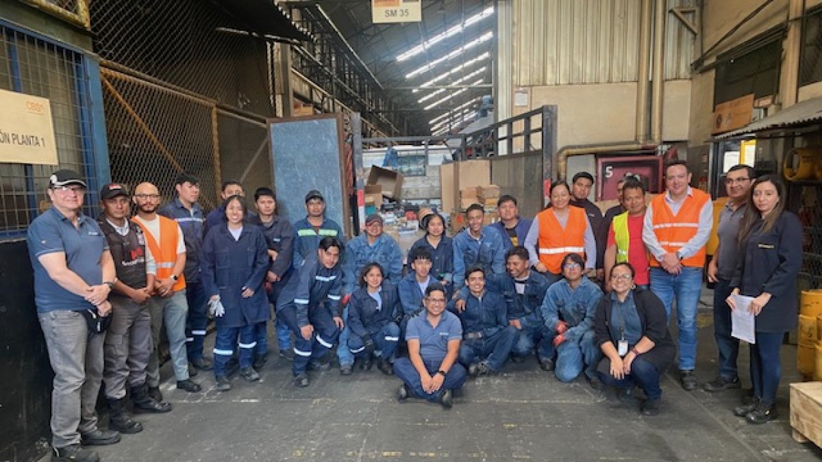Trabajadores de Continental Tires en una de las plantas en Ecuador.