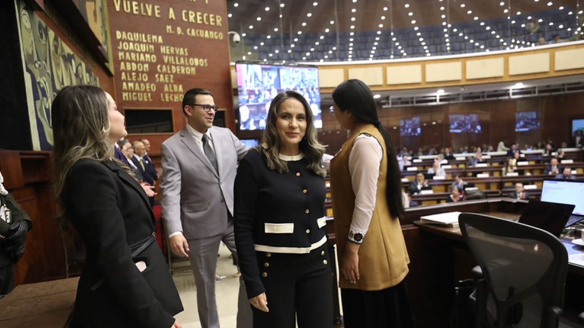 Alexandra Villacís denuncia un bloqueo que le impide asumir funciones en la Judicatura.