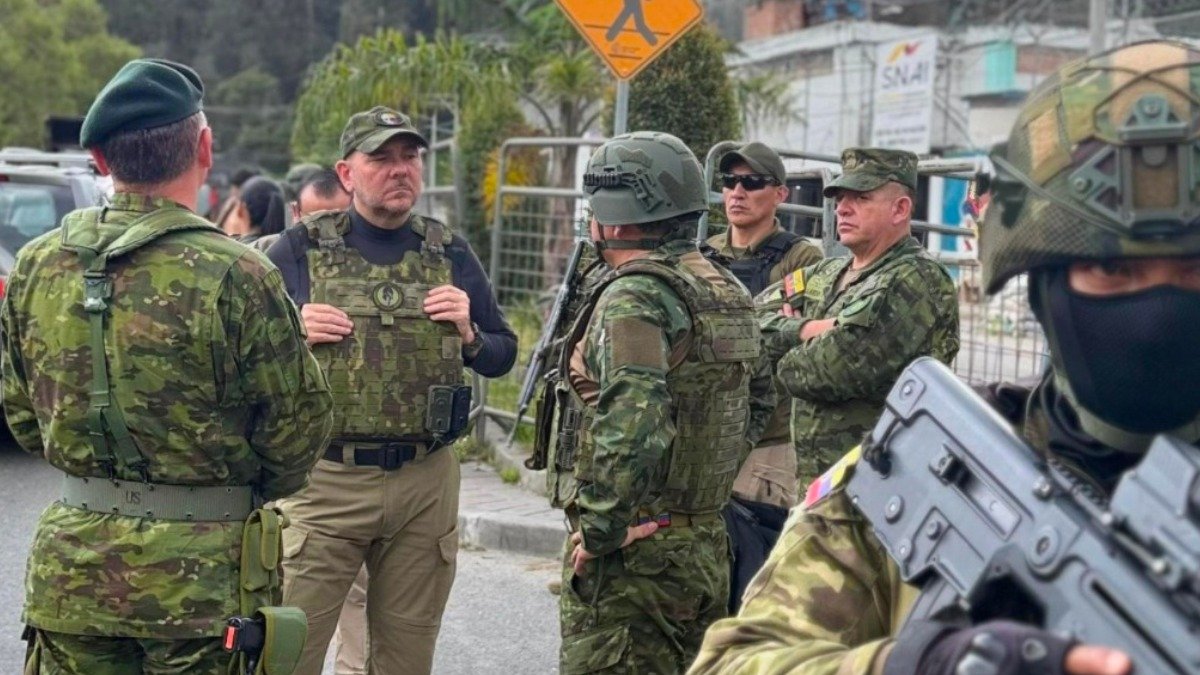 El Comando Conjunto de las Fuerzas Armadas emitió nuevos lineamientos para regular la acreditación y cobertura de medios en actos institucionales.