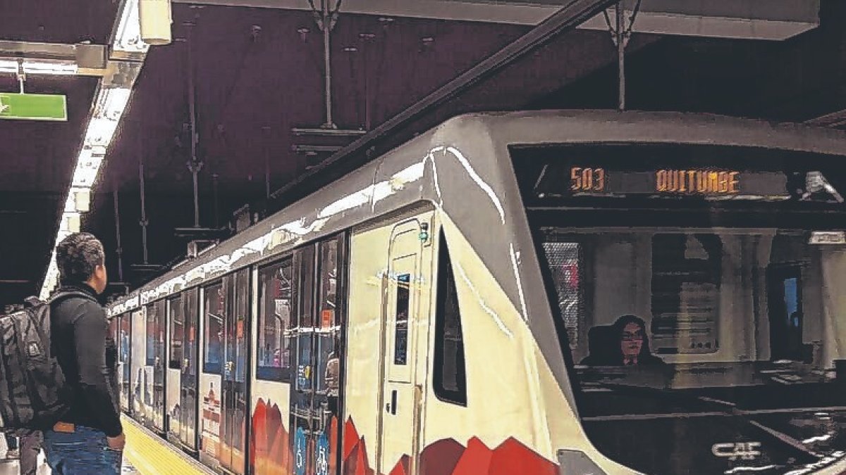 En redes sociales se reportaron demoras en los recorridos de trenes y problemas para adquirir boletos con código QR en algunas estaciones.