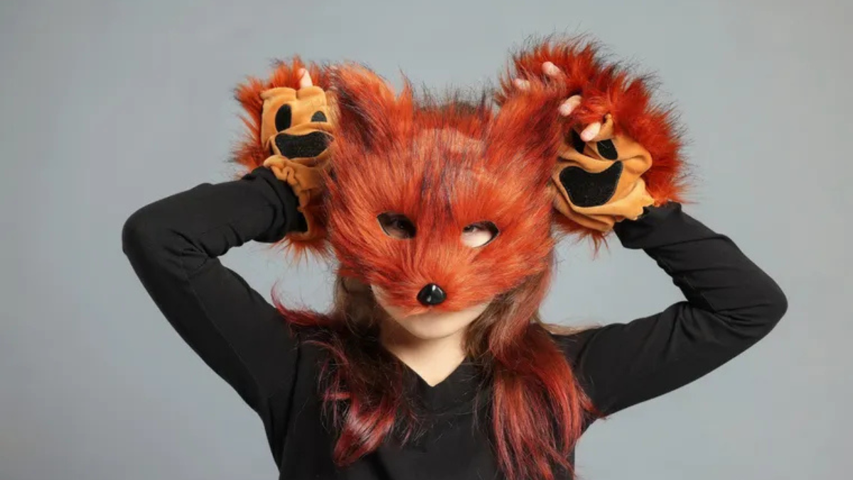 Jóvenes therian comparten en TikTok e Instagram su identidad vinculada a animales reales, un fenómeno conocido como teriantropía.