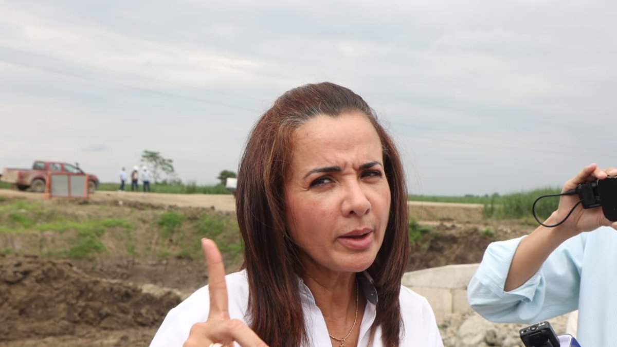 La prefecta del Guayas, Marcela Aguiñaga, pidió respeto al debido proceso y a la presunción de inocencia tras la detención del alcalde de Guayaquil, Aquiles Álvarez.