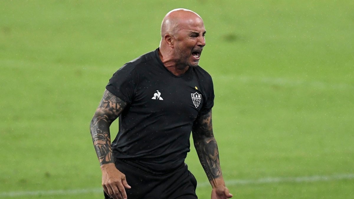 Sampaoli se va sorpresivamente del Atlético Mineiro de Franco, Preciado y Minda.