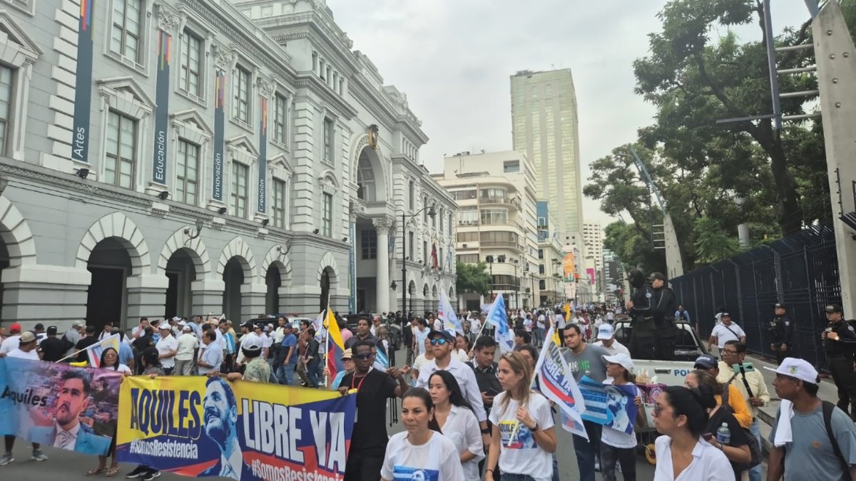 La marcha a favor de Aquiles Álvarez se registró este jueves 12.