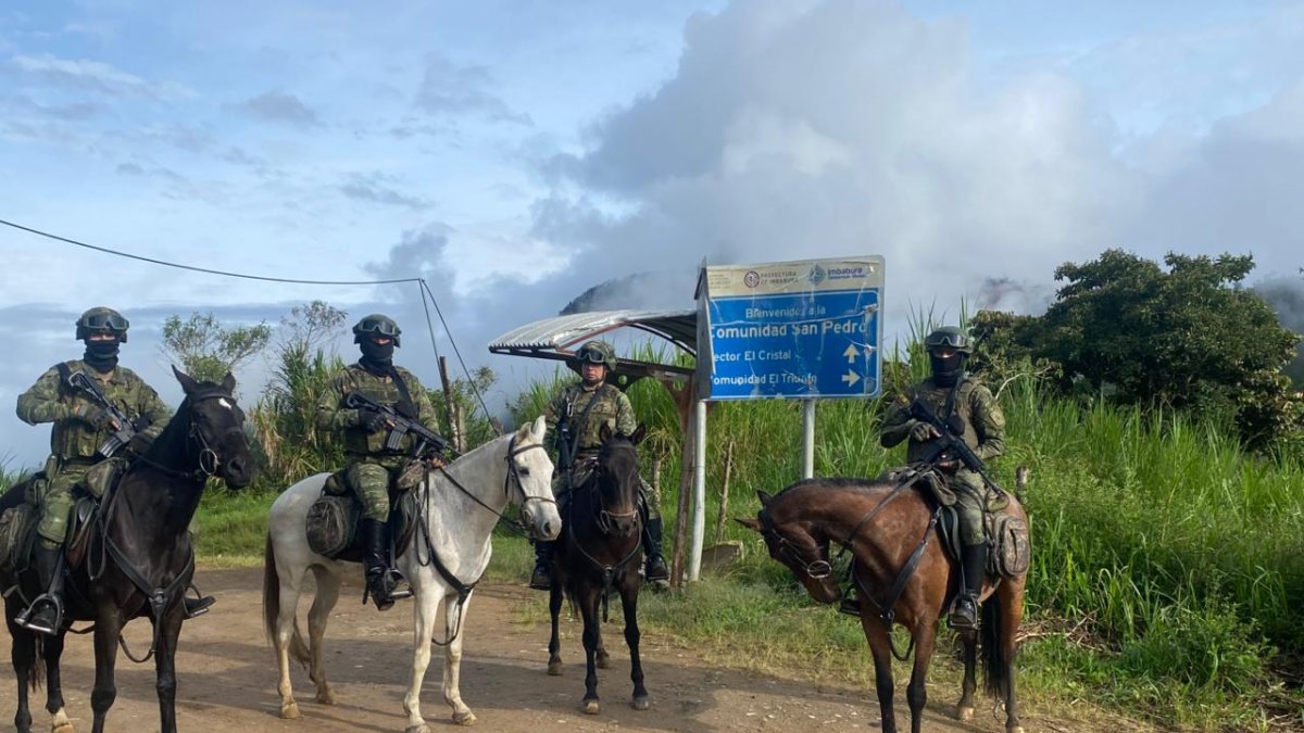 La libertad de prensa en América Latina enfrenta un deterioro acelerado debido a asesinatos, agresiones y mecanismos de censura.