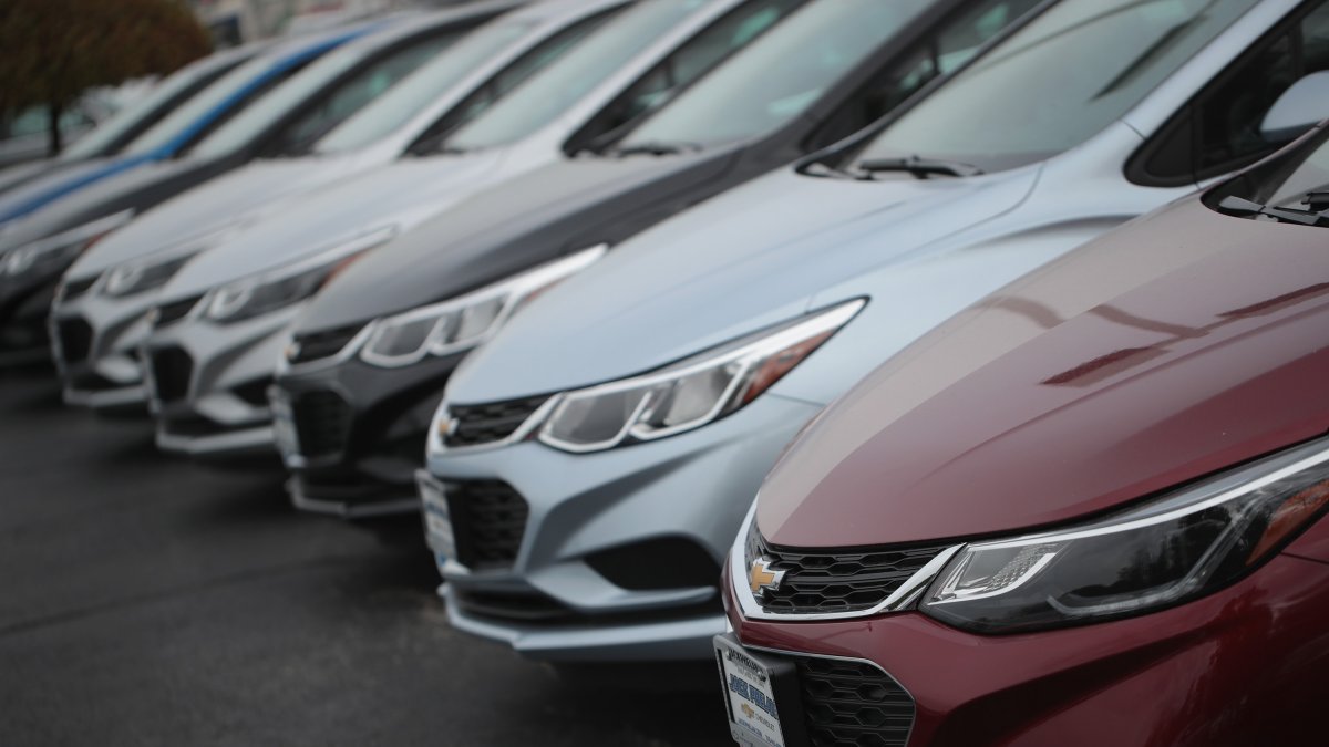 La ANT habilitó los procesos de matriculación de autos nuevos en cuatro ciudades.