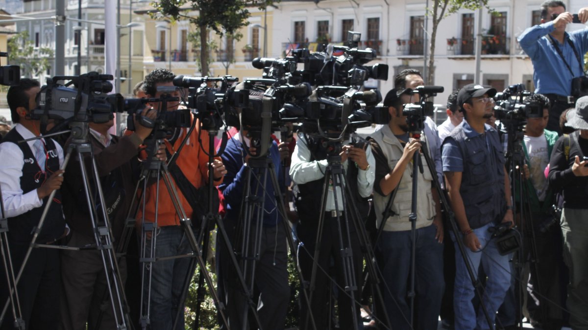 Organizaciones de periodistas y trabajadores de la comunicación solicitaron la derogatoria de los lineamientos de acreditación y acceso a la prensa de las FF.AA.