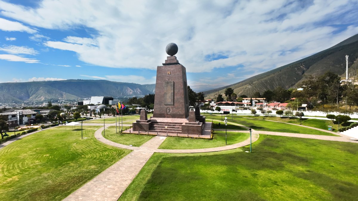 La Mitad del Mundo es uno de los lugares más visitados de Quito. Por el feriado de Carnaval hay varias actividades.