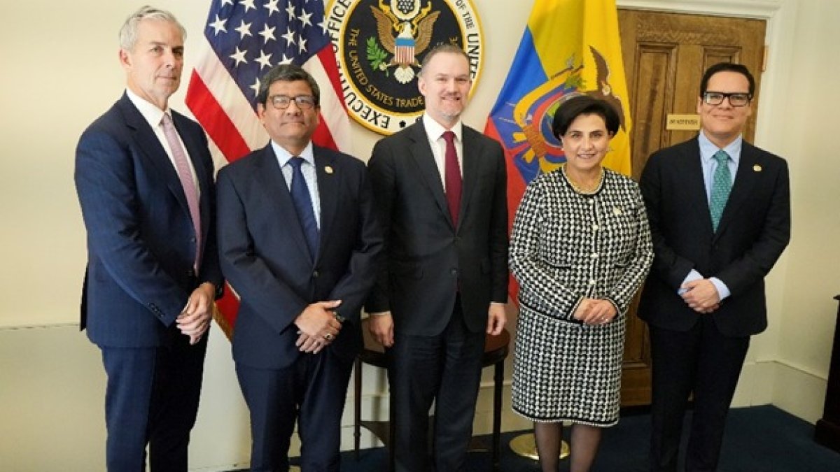 Autoridades que participaron en las negociaciones del Acuerdo de Comercio Recíproco entre Ecuador y Estados Unidos.