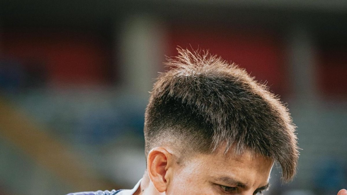 Gaibor defiende a Eryc Castillo y exige respeto a la prensa deportiva.