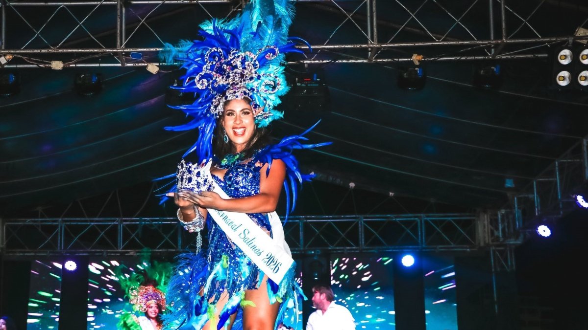 Ganadora.  Antonella Chila fue coronada Reina del Carnaval 2026 en el cantón Salinas.