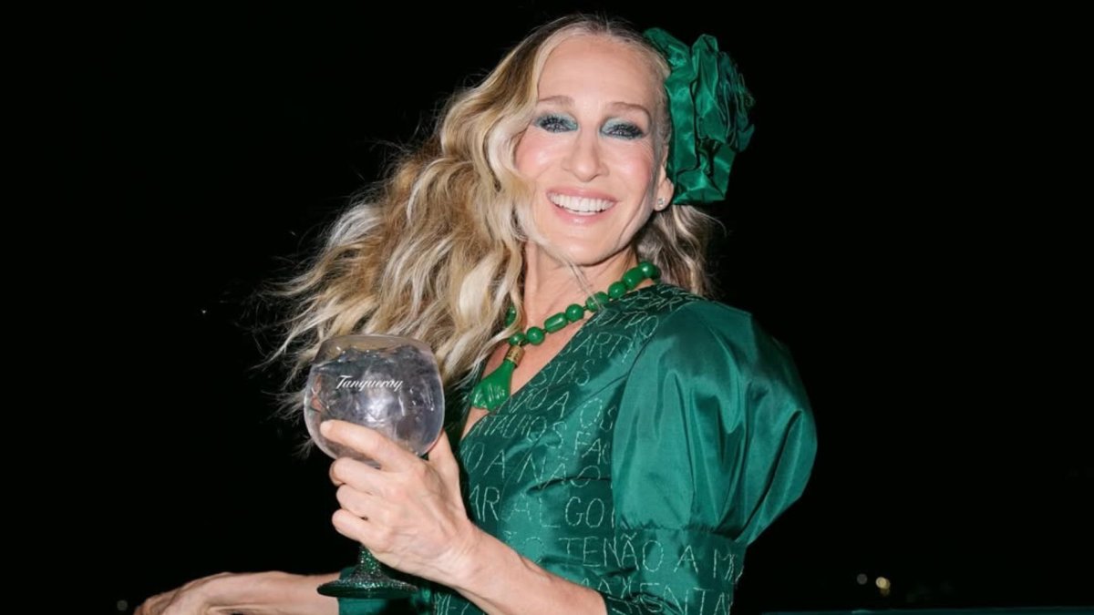 El vestido de SJP posee una connotación propia