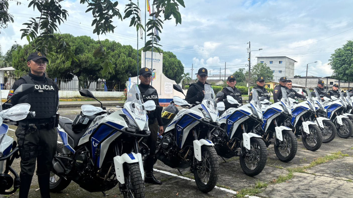 Durante el feriado fue necesaria la intervención de l prefectura de Pichincha para despejar la Alóag-Unión del Toachi