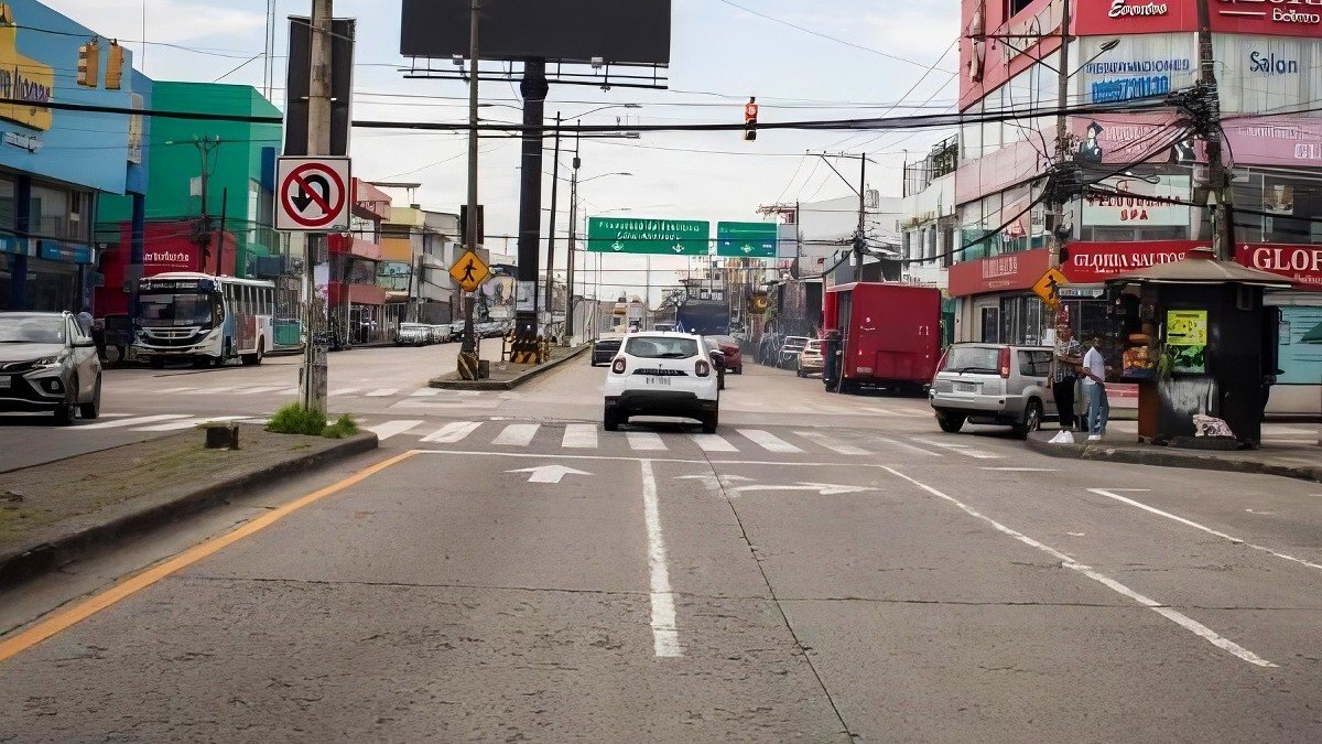 Los trabajos en la avenida Rodolfo Baquerizo Nazur serán en el tramo ubicado entre esta intersección, con José María Egas, y Agustín Freire.