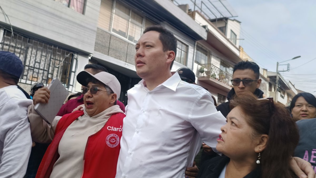 La Fiscalía General del Estado ejecutó allanamientos al alcalde de Cuenca Cristian Zamora por una investigación por presunto enriquecimiento ilícito.