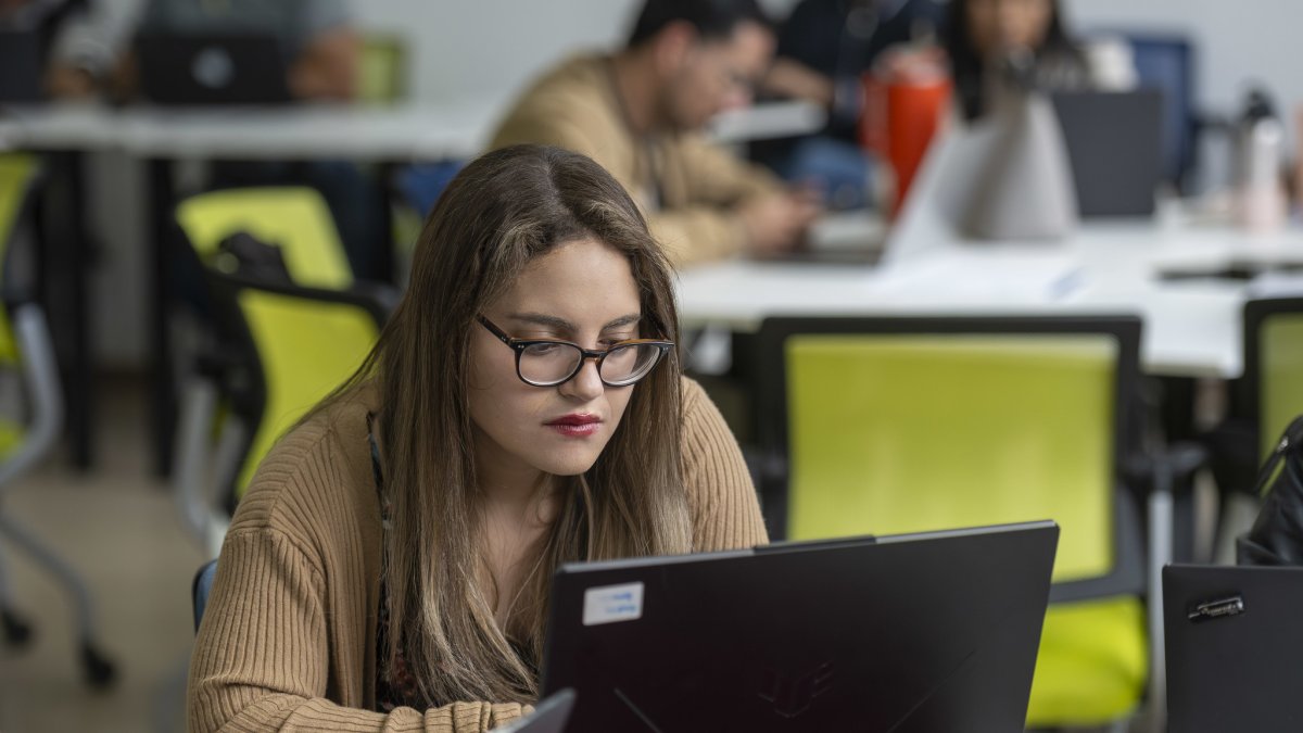 La postulación para la Beca Migrantes está abierta hasta el 31 de marzo del 2026.