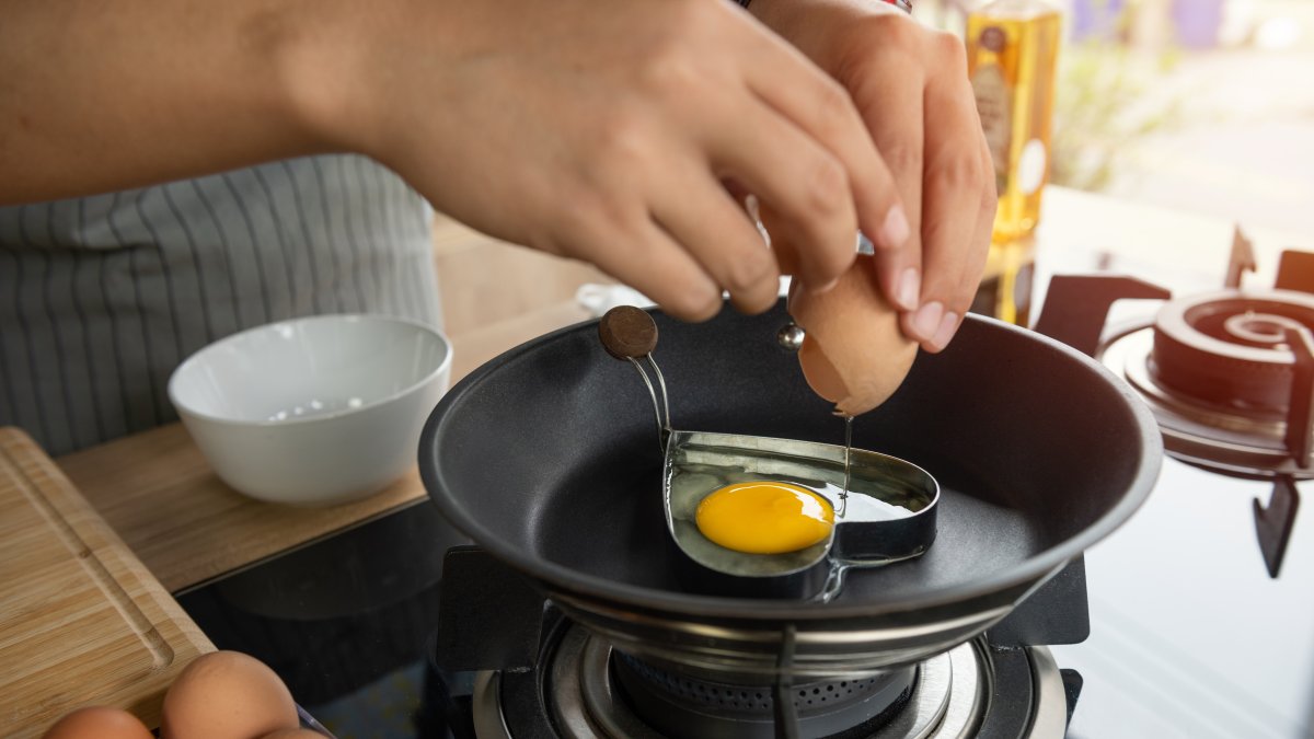 Huevos cocidos con vegetales representan el equilibrio perfecto