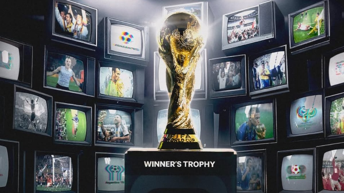 En sectores del centro de Guayaquil la circulación fue complicada debido a la acumulación de agua lluvia.