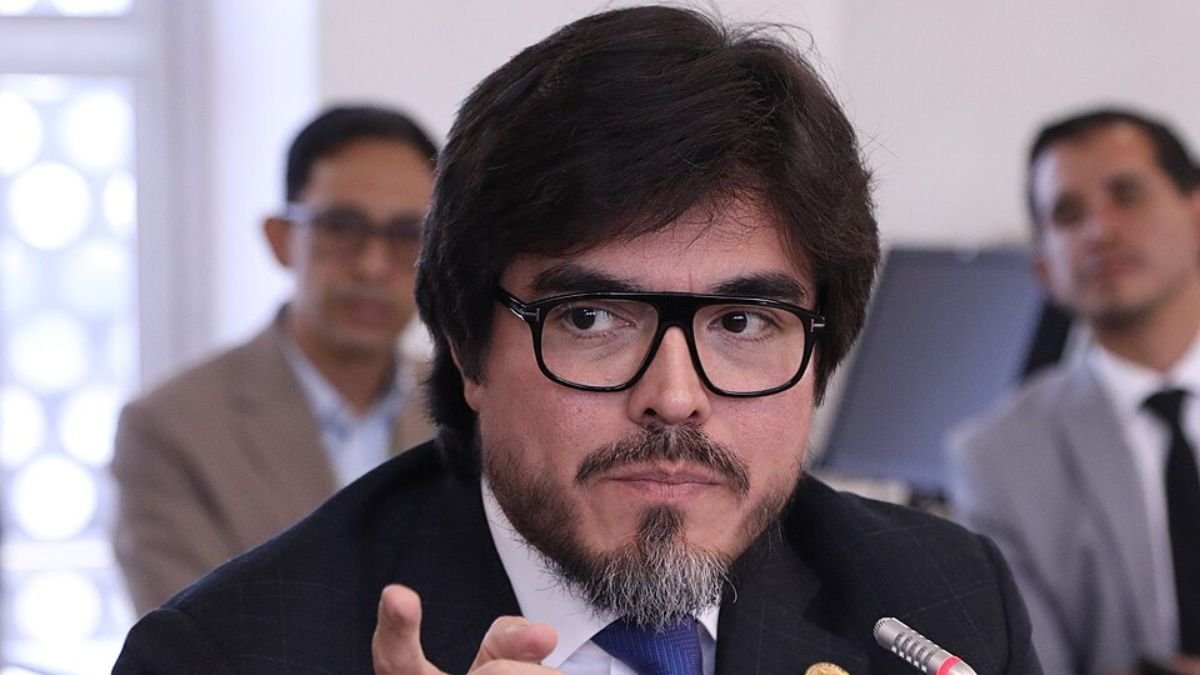 José de la Gasca volvió a negar que su participación en el concurso para fiscal general responda a intereses del Ejecutivo.